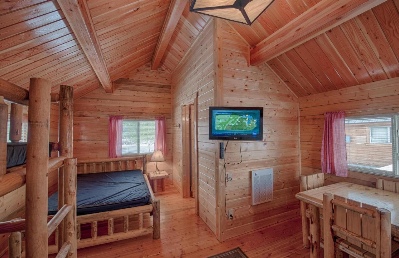 Villa Yellowstone Grizzly Rv Park And Cabins West Yellowstone Exterior foto